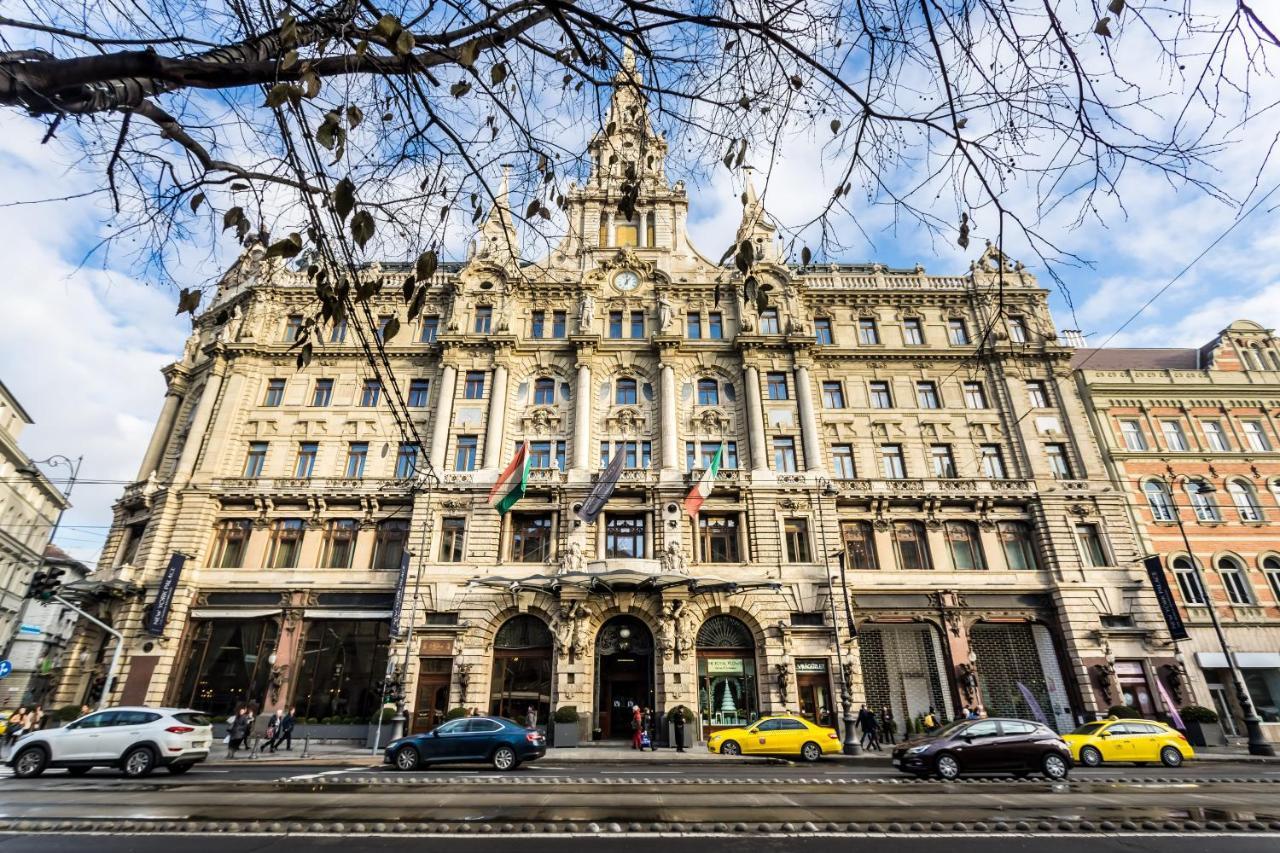 Elizabeth In The Heart Of Budapešť